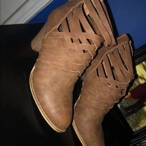 Ankle boots